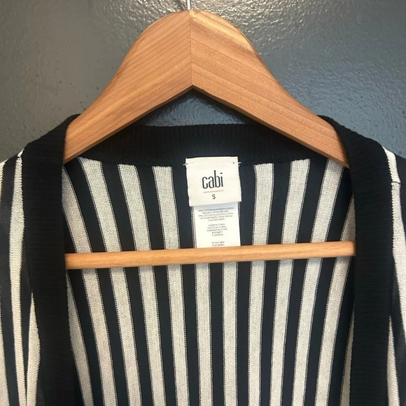 CAbi long open  cardigan Sz.S fits larger measurements Inc. excellent condition - Picture 4 of 12